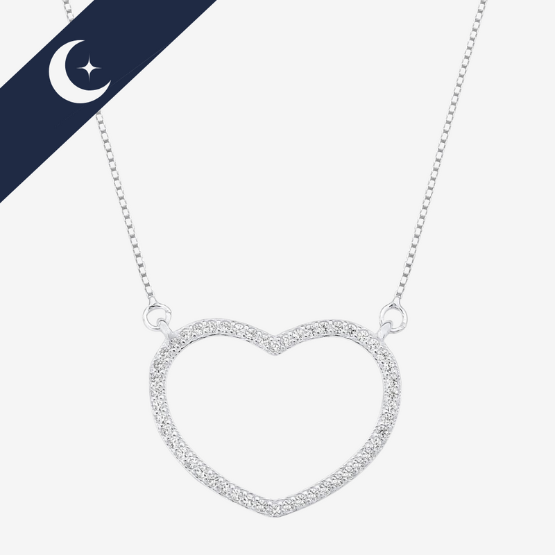 Colar com Pingente Coração Moldura Cravejado 2,6cm – Prata & Co. | Elegância e Brilho Atemporal