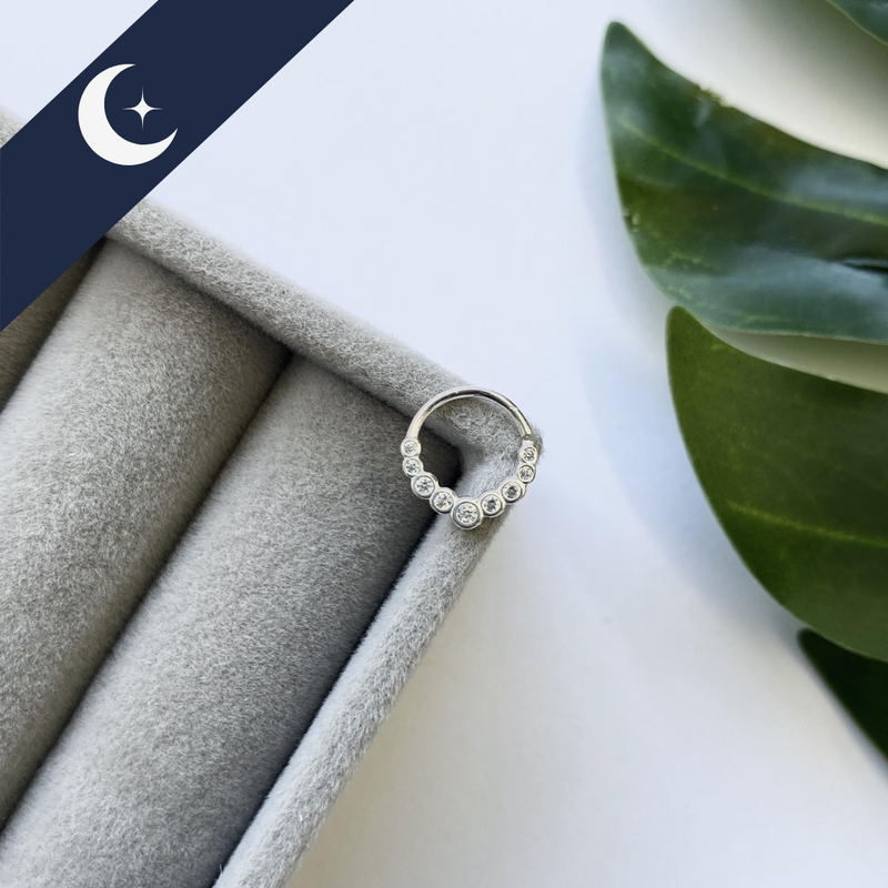 Piercing Trabalhado com Zircônias Prata 925 – Sofisticação e Brilho | Prata & Co